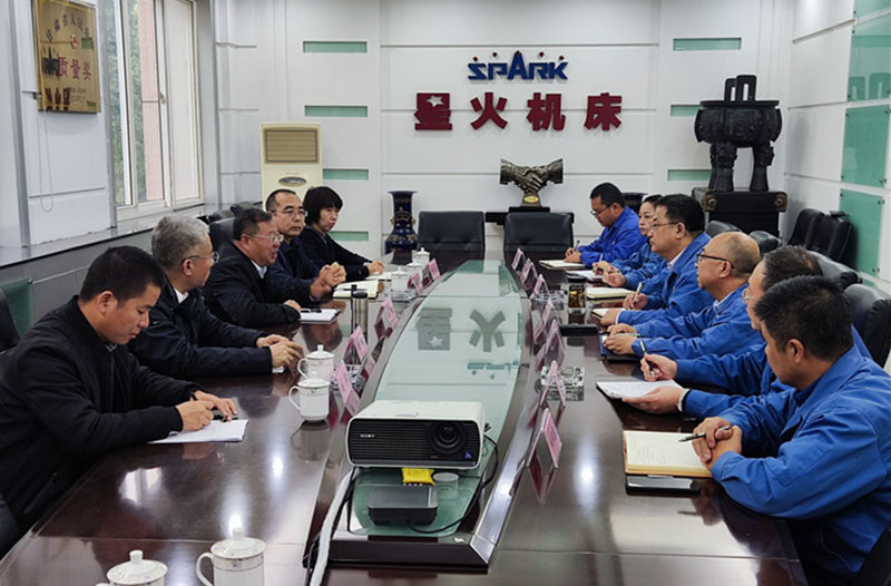 天水市中級人民法院領導來星火機床公司開展優化營商環境調研
