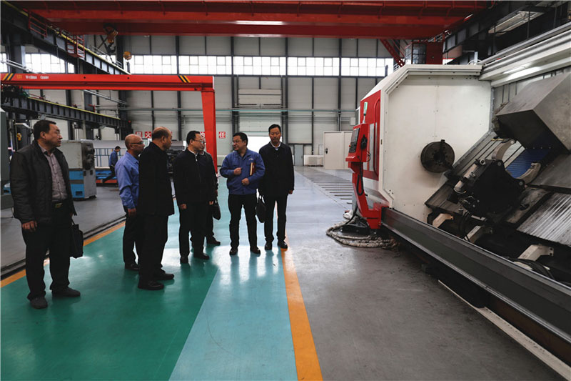 天水市委領導調研星火機床公司人才工作