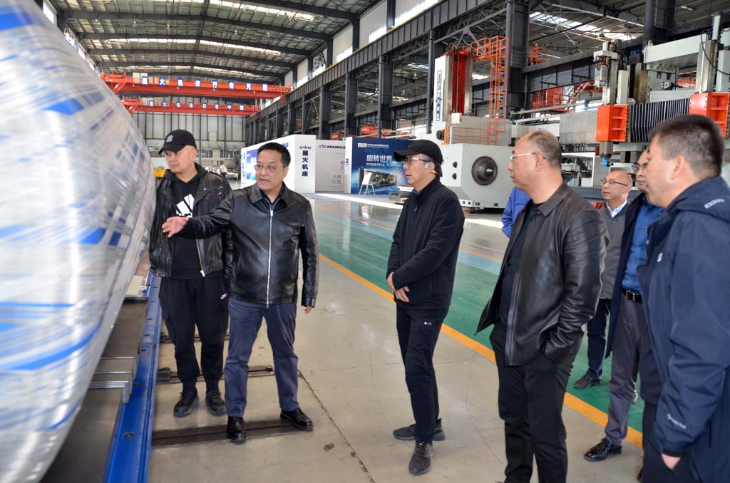 蘭銀金融租賃公司監(jiān)事長敬君生一行考察星火機床公司