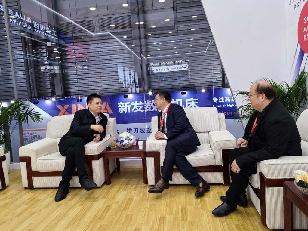 星火機床蔣保權和武重機床丁劍座談