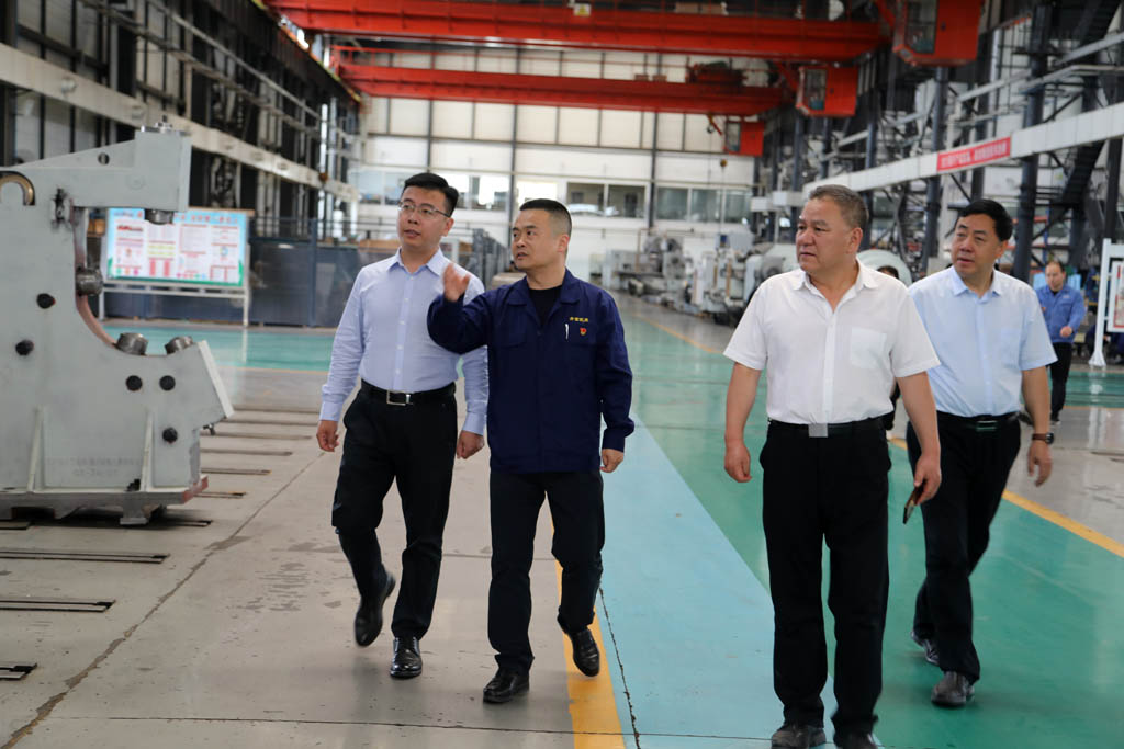 中國中小企業協會張少蘋一行到星火數控考察指導