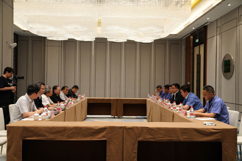 周濟院士與星火數控領導座談 共話技術創新與智能裝備發展